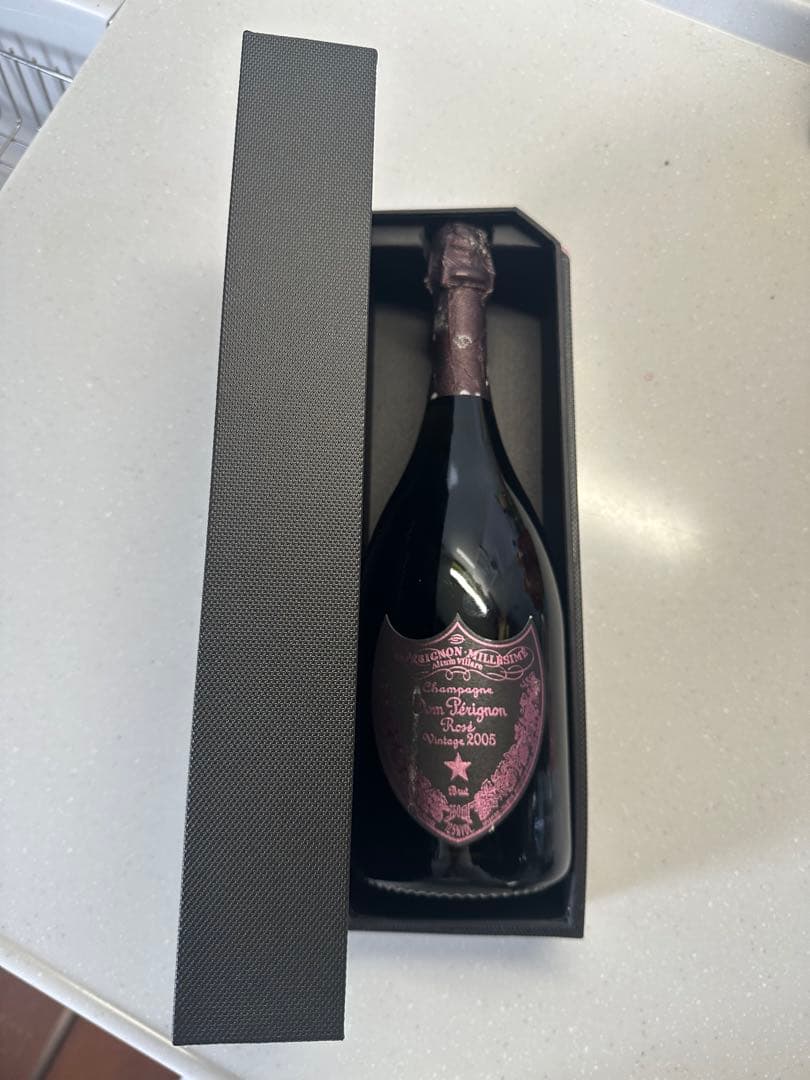 ドンペリニヨン　ロゼ　2005 シャンパン ボックス付き