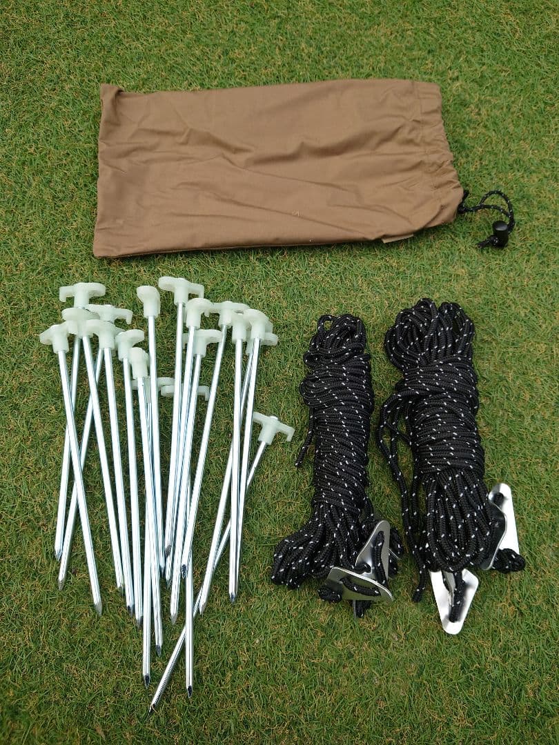 OETIGRIS キャンプテント PYRAMIS　煙突穴付き