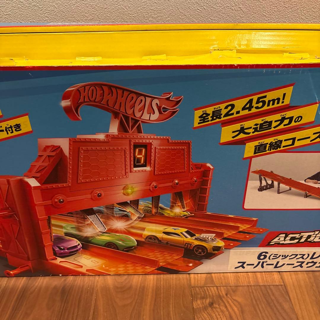 ホットウィール　6レーン　レースウェイ