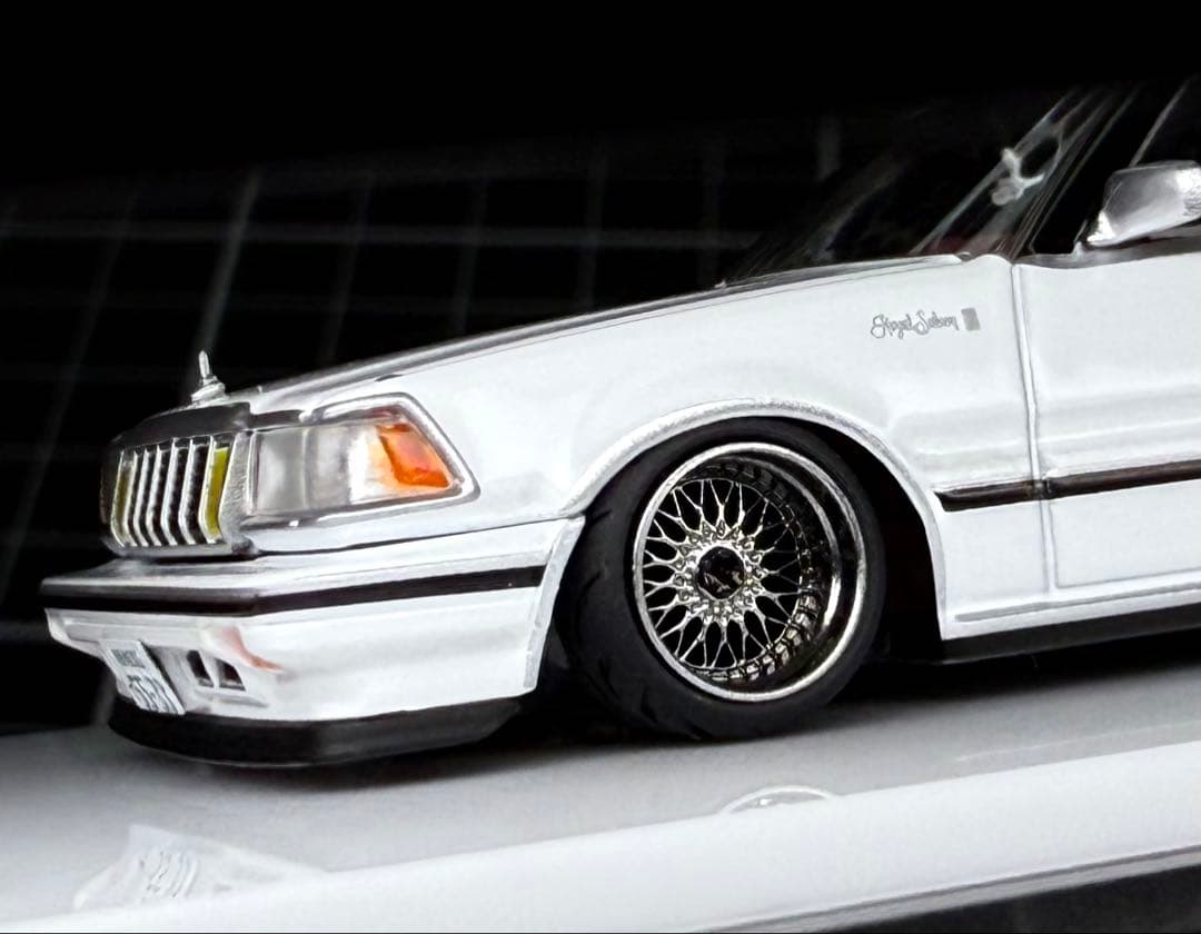 トミカリミテッドヴィンテージネオ　LV-N199c　トヨタ　MS125 クラウン