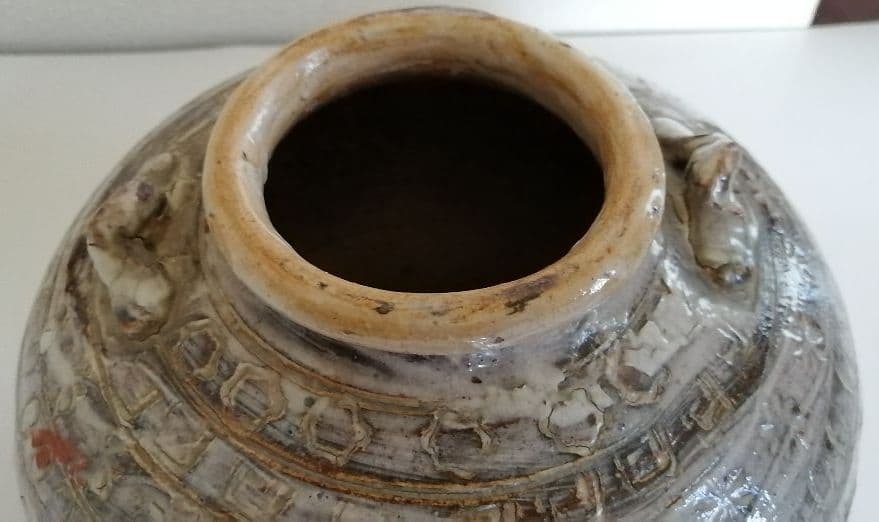 東南アジア　壺
