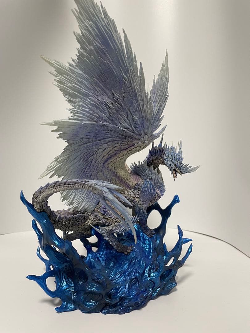 クリエイターズモデル イヴェルカーナ　フィギュア　モンスターハンター　モンハン