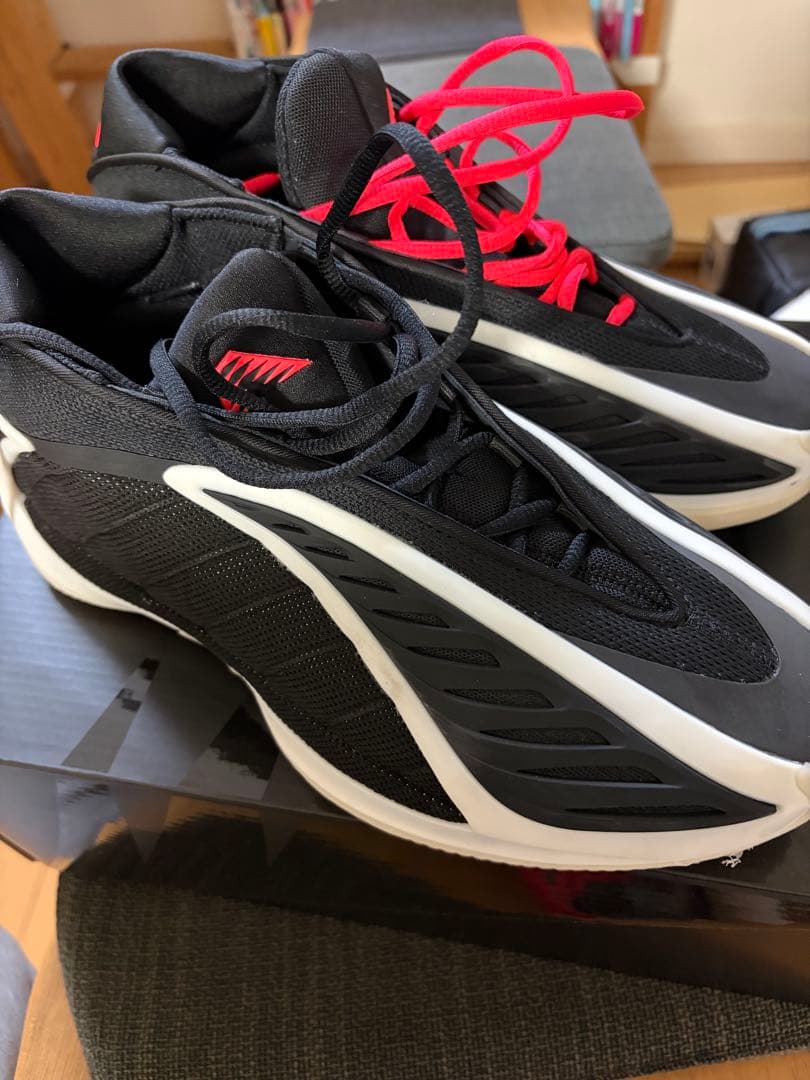 シューズ(男性用) adidas AE2