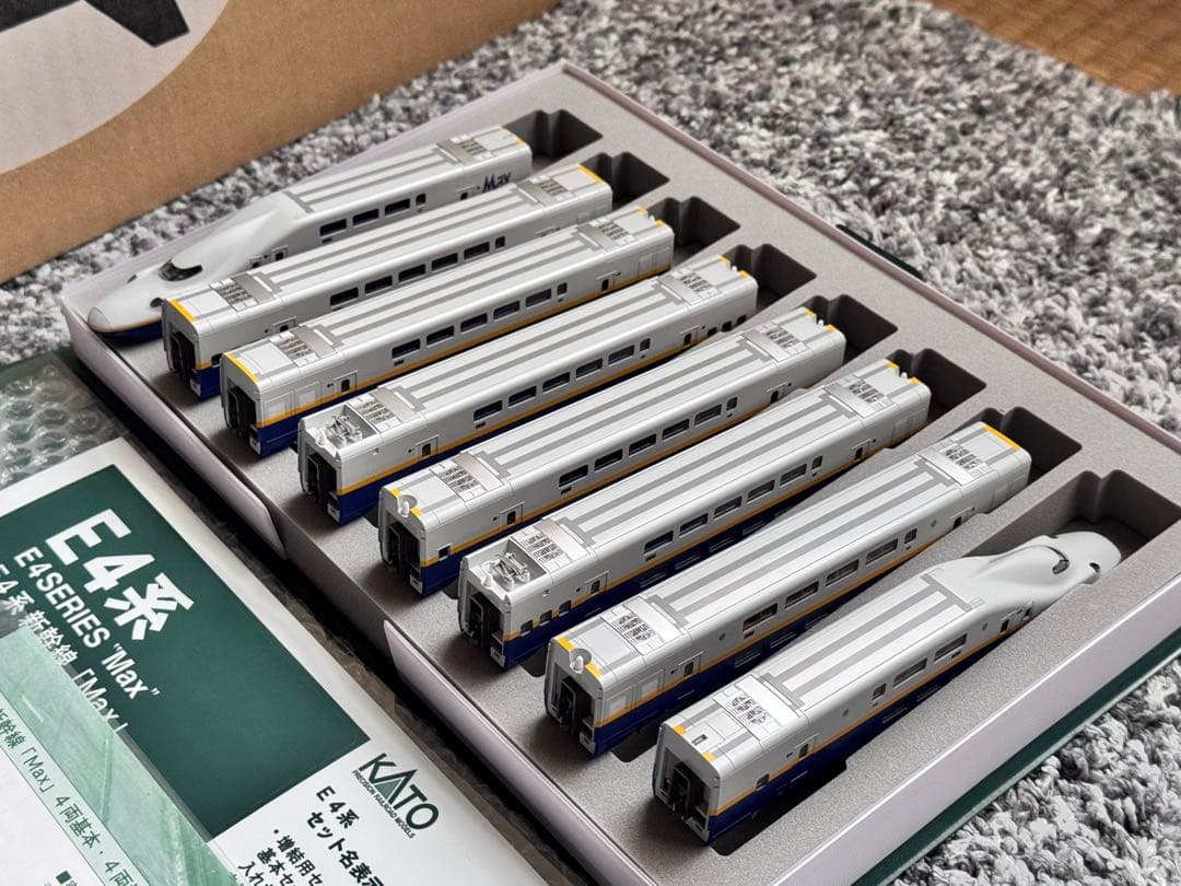 鉄道模型　KATO 10-292.293 E4系MAX8両基本、増結セット