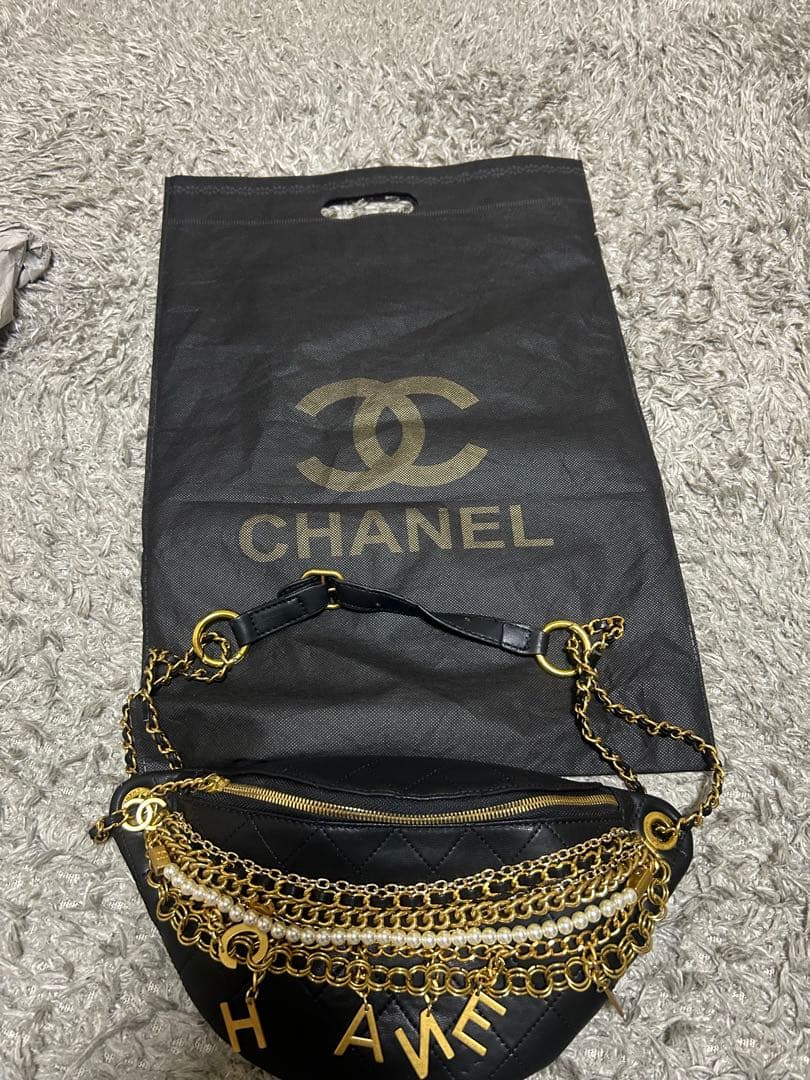CHANEL ノベルティ　ボディバッグ　ウエストポーチ