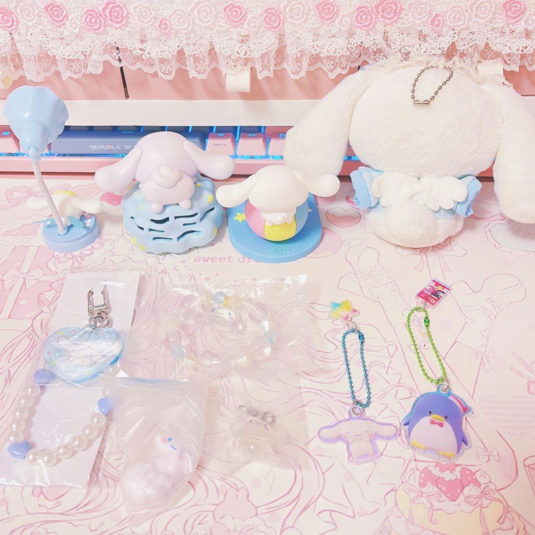 サンリオ　シナモロール　水色デイズ　マスコットスマホスタンド　パースケース芳香剤