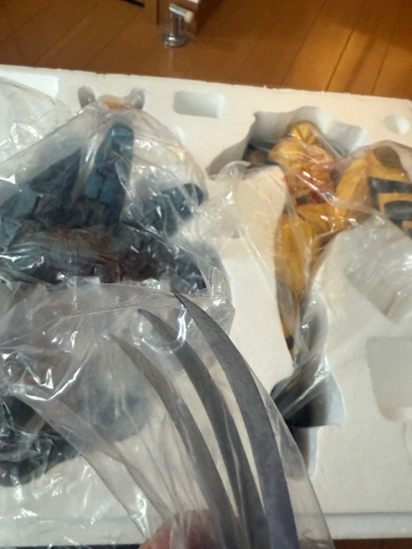 サイドショウ　ウルヴァリン スタチュー