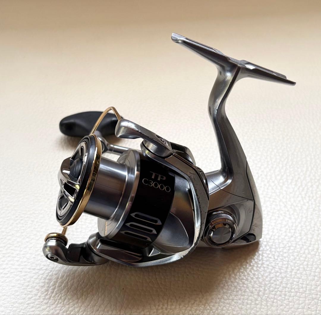 SHIMANO TWIN POWER C3000HG スピニングリール