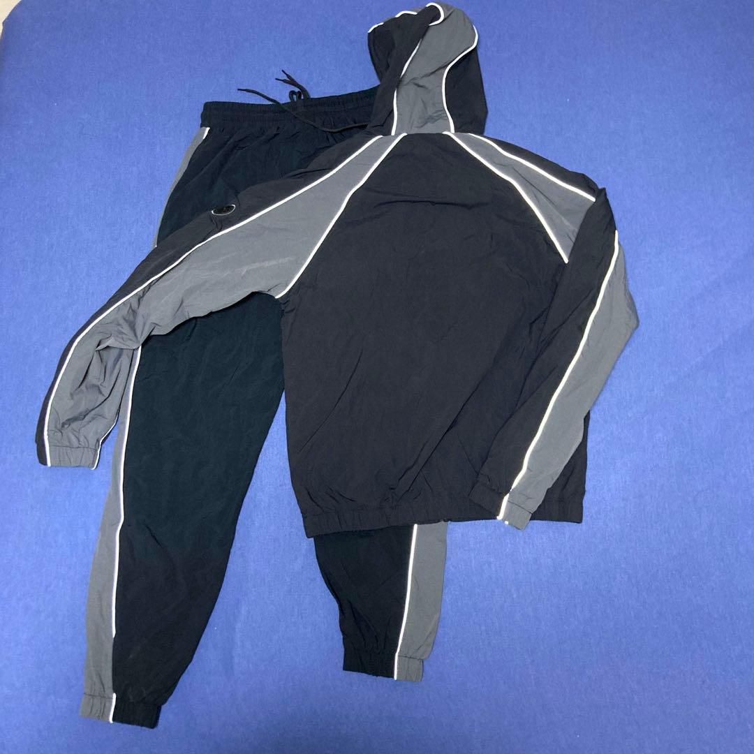 早い者勝ち　破格　MERTRA ナイロン　セットアップ