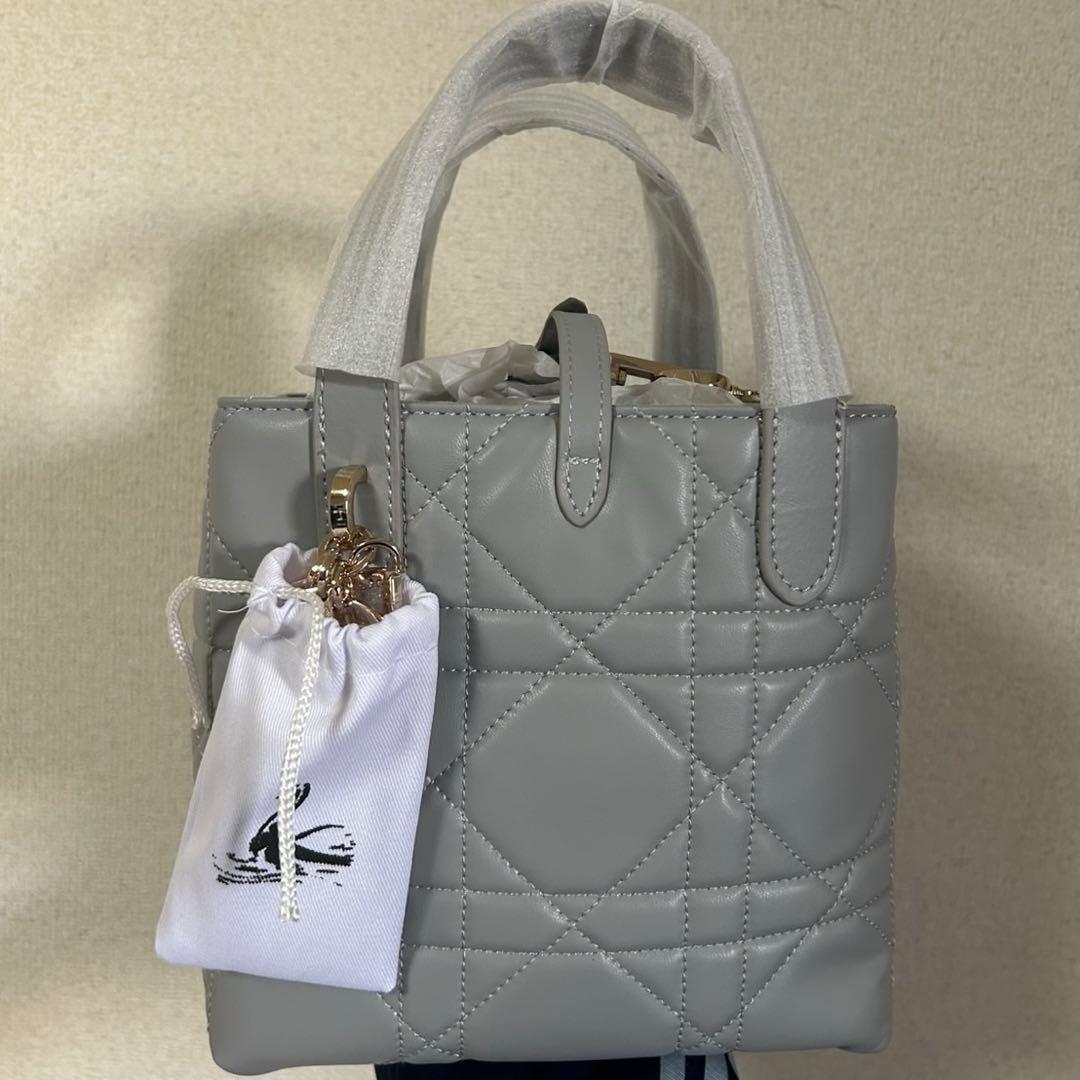 2月28日まで出品　ノベルティ　ショルダーバッグ