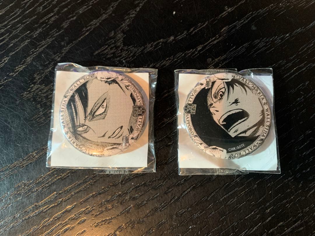 非売品 進撃の巨人展 2016 エレン リヴァイ 缶バッジセット 希少 レア