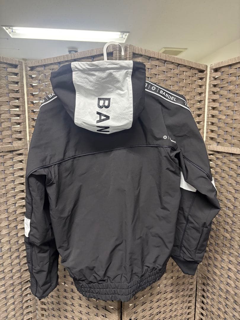 BANDEL ブラックジャケット ストライプデザイン