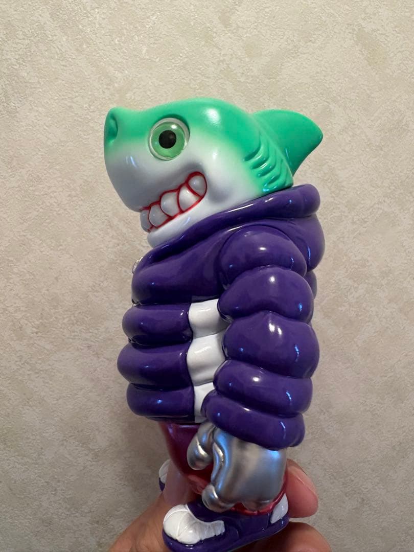 momoco gyaromi G-shark ソフビ　ヘッダー付