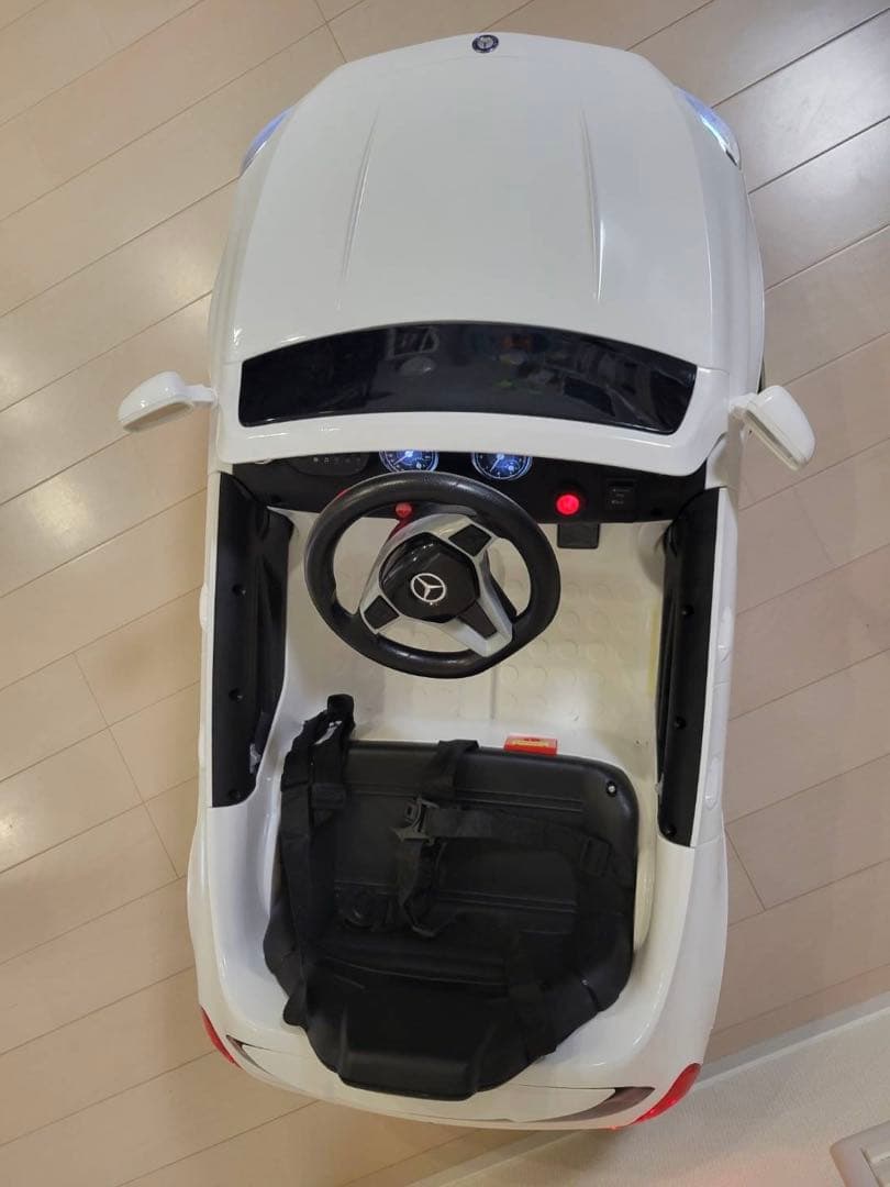 リモコン付き子ども用メルセデスベンツAMG GLA45 ラジコンカー