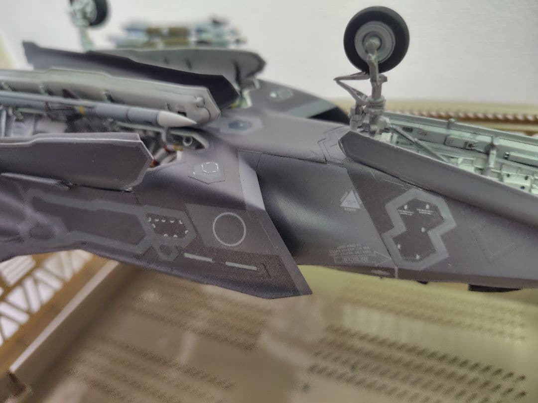 タミヤ F-35A 1/48スケール プラモデル完成品