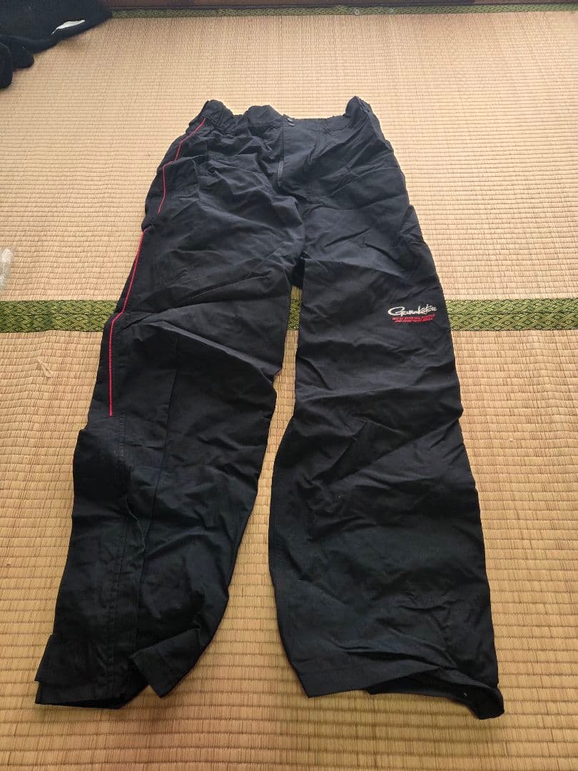 がまかつレインウェアセット ジャケットとパンツ ゴアテックス Lサイズです。