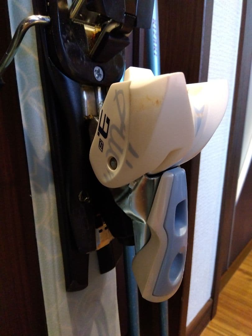 【ハイエンド】 ATOMIC 学生・レディース スキーセット メンテ・WAX済✔