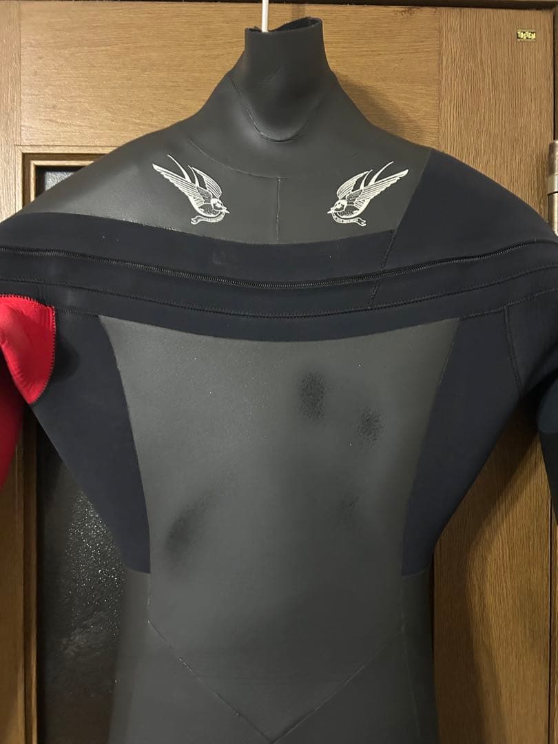 DOVE(ダブ) マッドテーラー　セミドライウェットスーツ 4mm×3mm