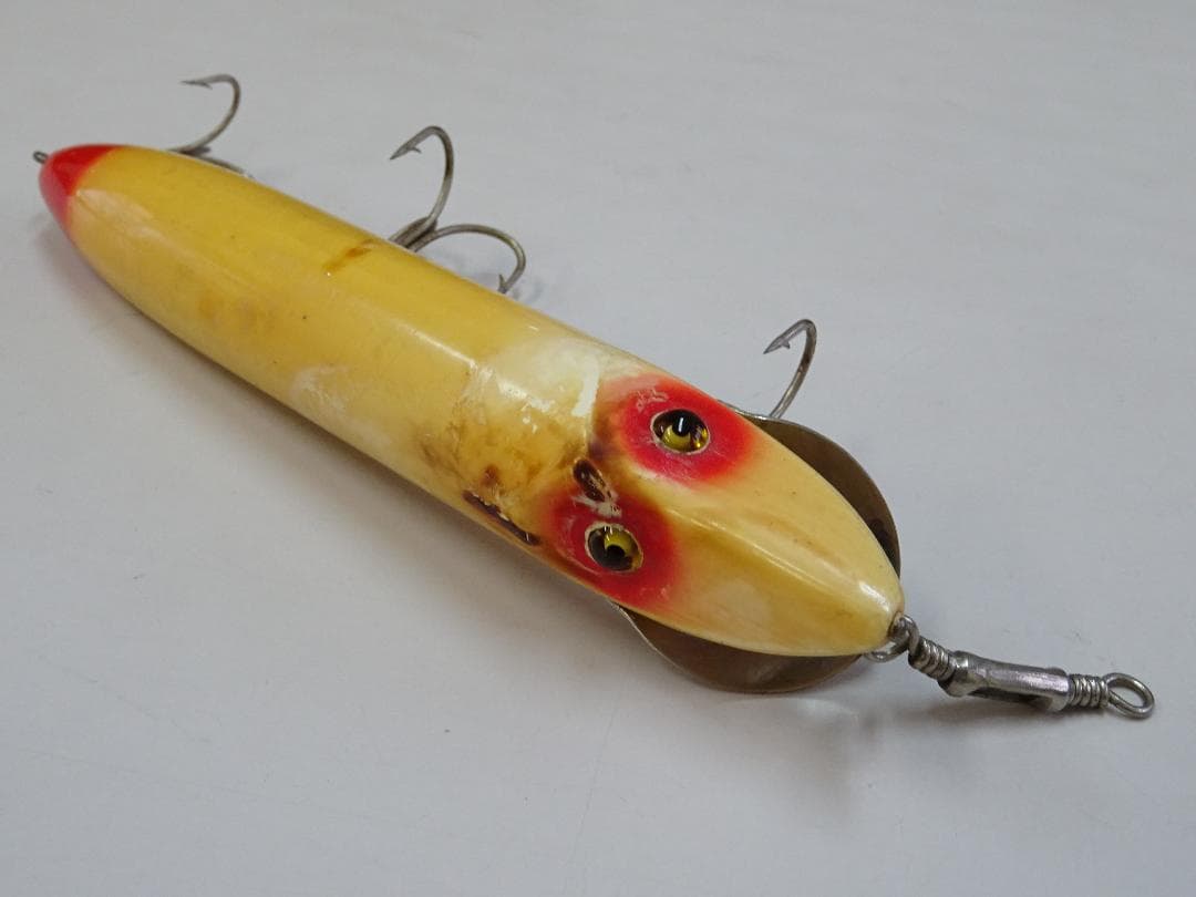 HEDDON MUSKY VAMP 8インチ R/W