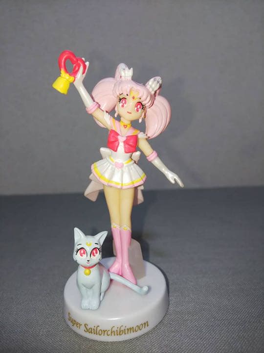 セーラームーンフィギュア