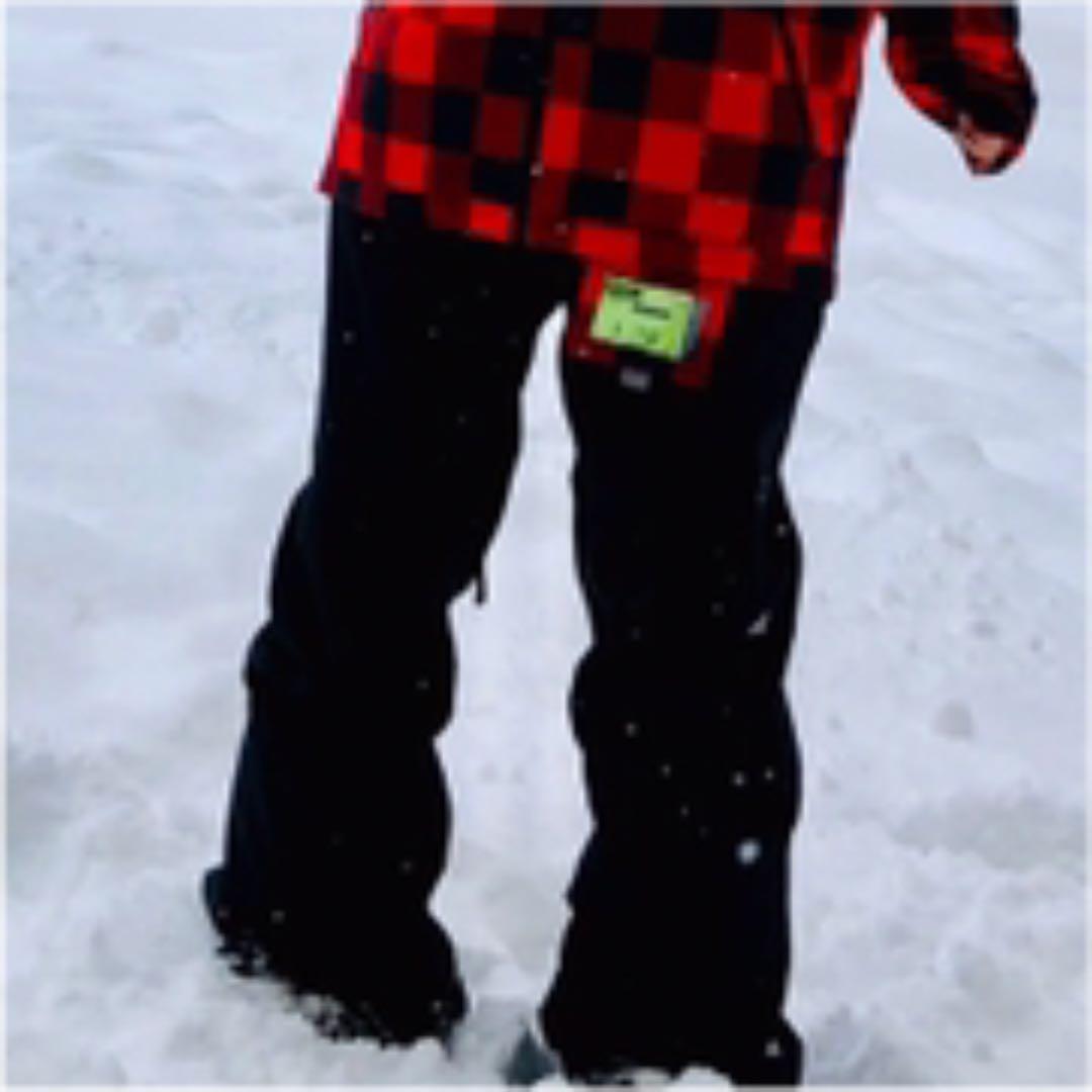 美品★赤×黒チェックのスノボウェア上下Lサイズ(急ぎ発送可)