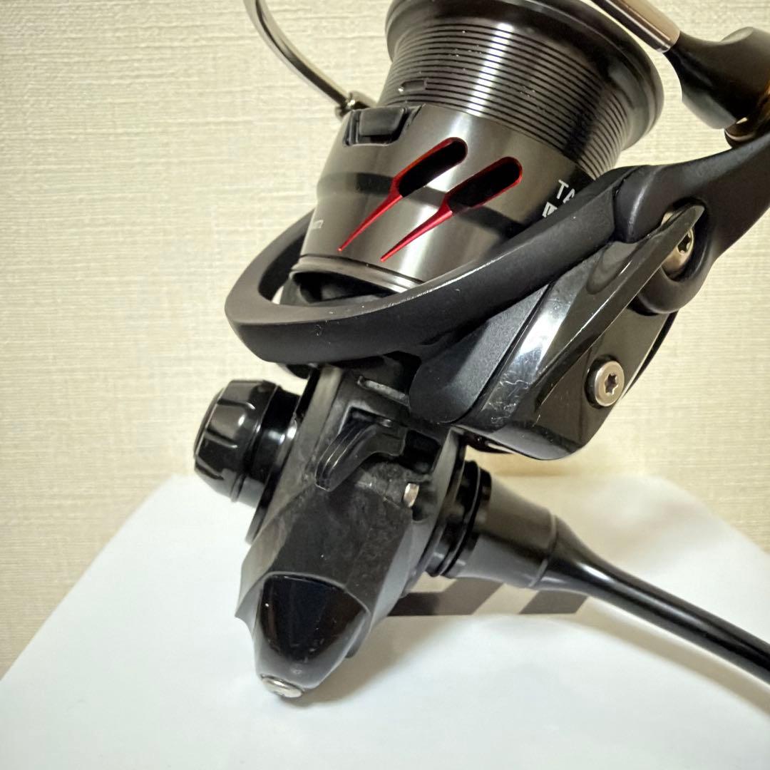 DAIWA 18TATULA LT2000S-XH スピニングリール