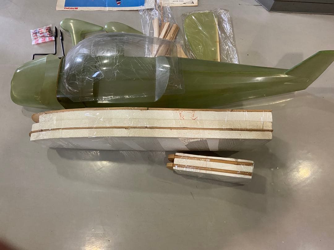 RC飛行機キット 生地完成　CAP-10B