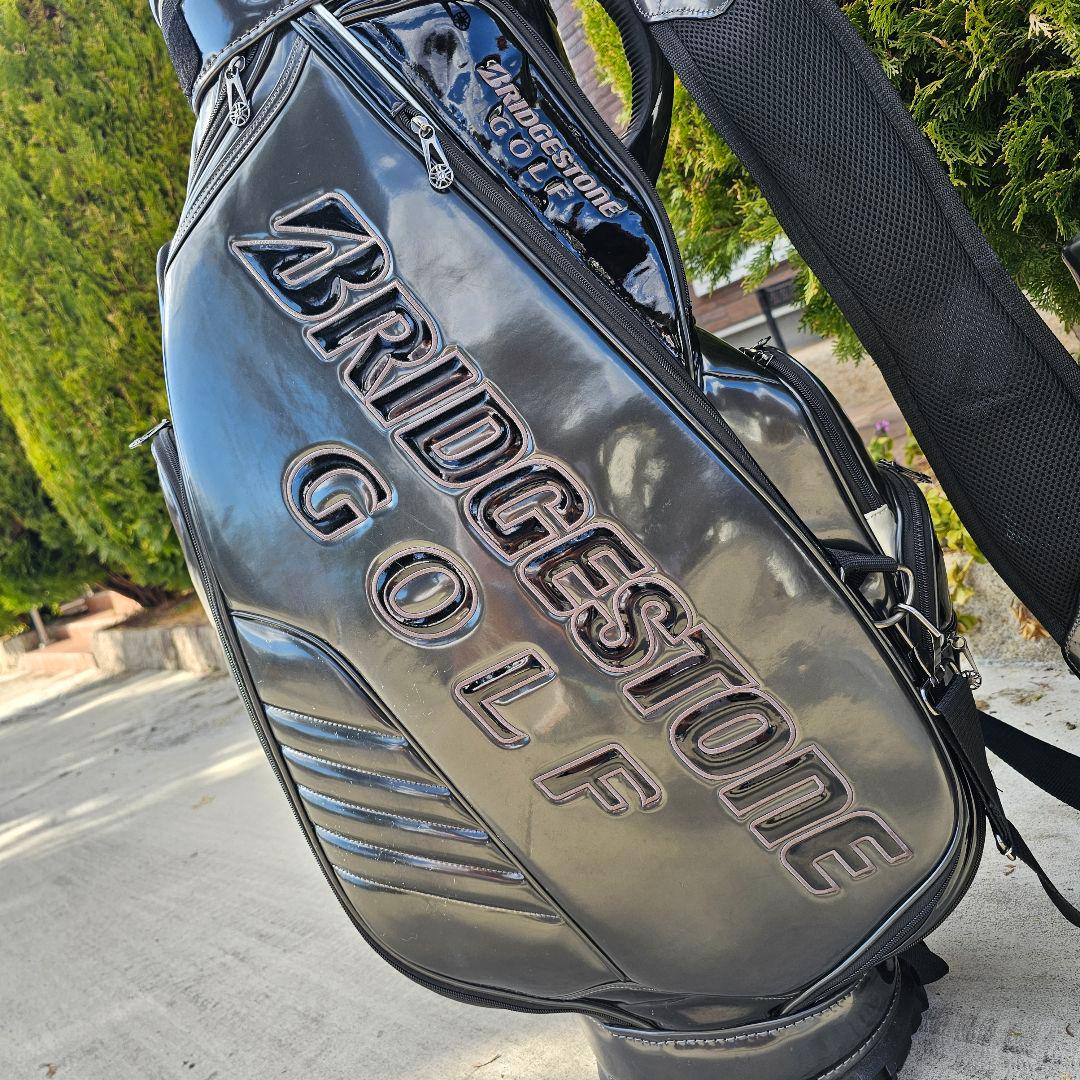 ブリヂストン】限定ガンメタ×エナメル 9.5型3点式キャディバッグ ヘッドカバー