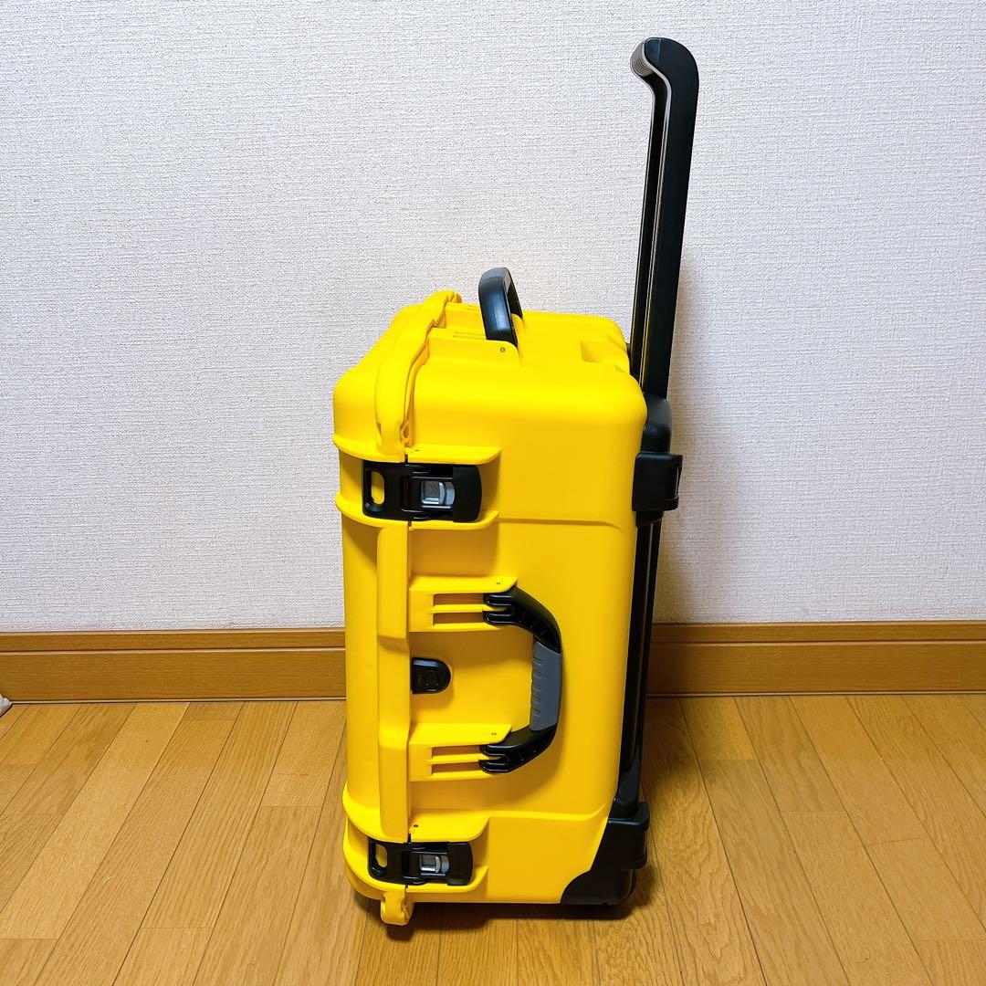 新品 NANUK (ナヌーク) 950 イエロー 防水・耐衝撃キャリーケース