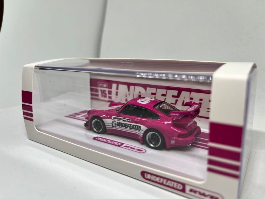 ミニカー TAS 2026 inno UNDEFEATED RWB Pink