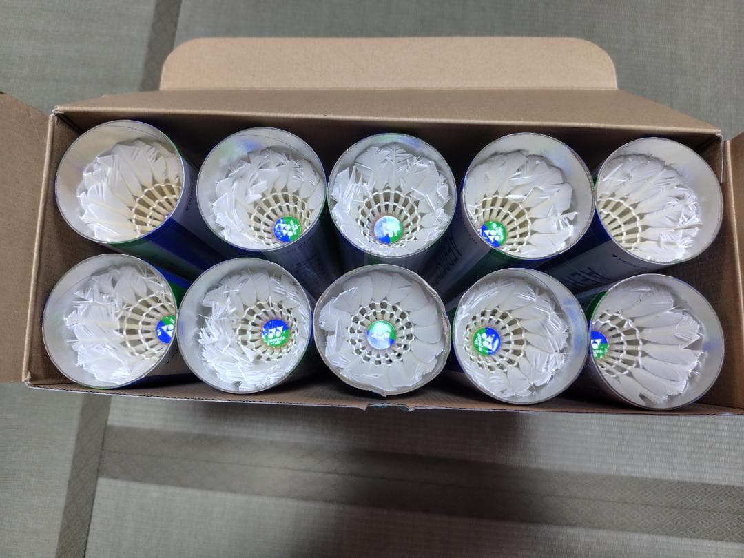 中古使用済みバドミントンシャトル