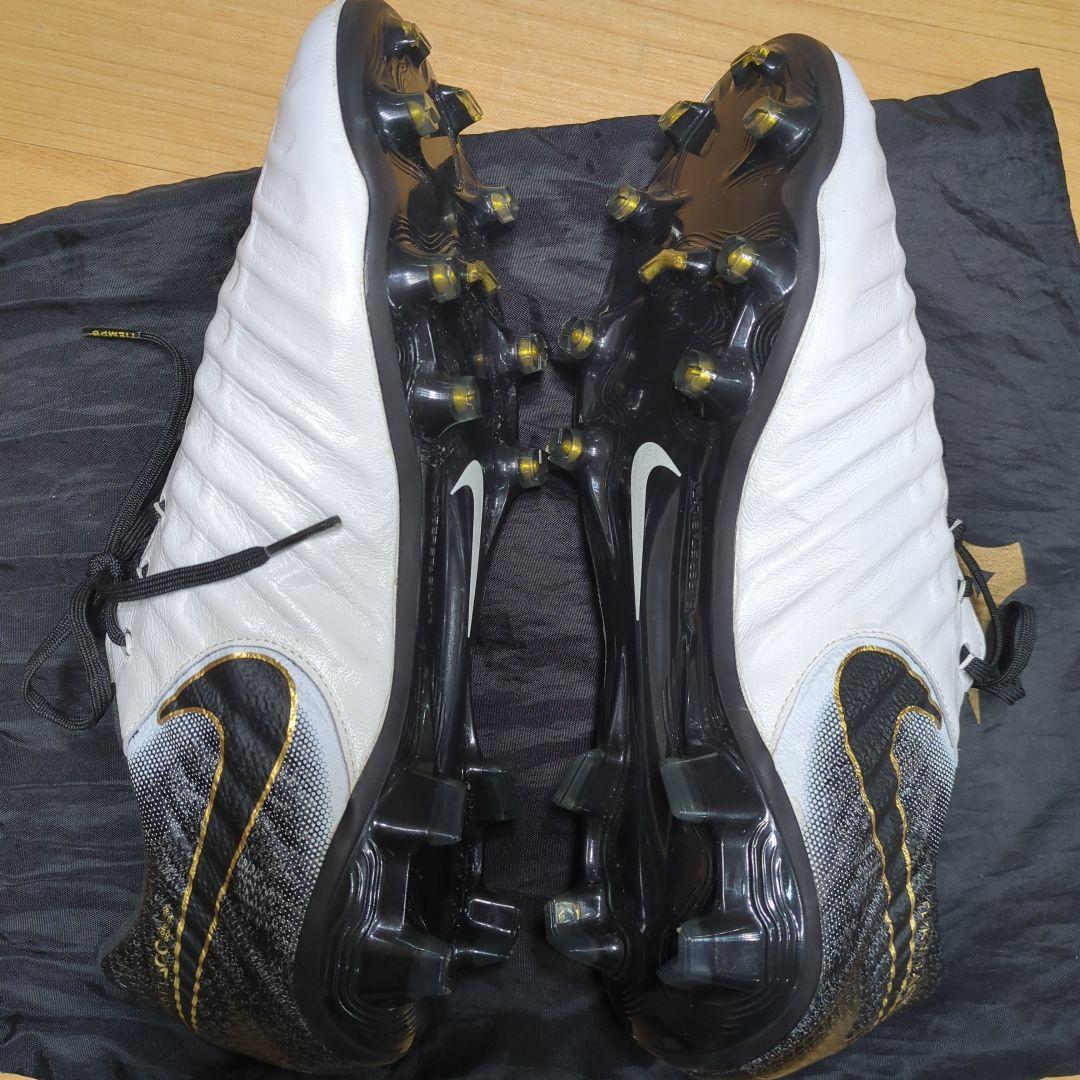 ナイキ ティエンポ Nike Tiempo レジェンド7
