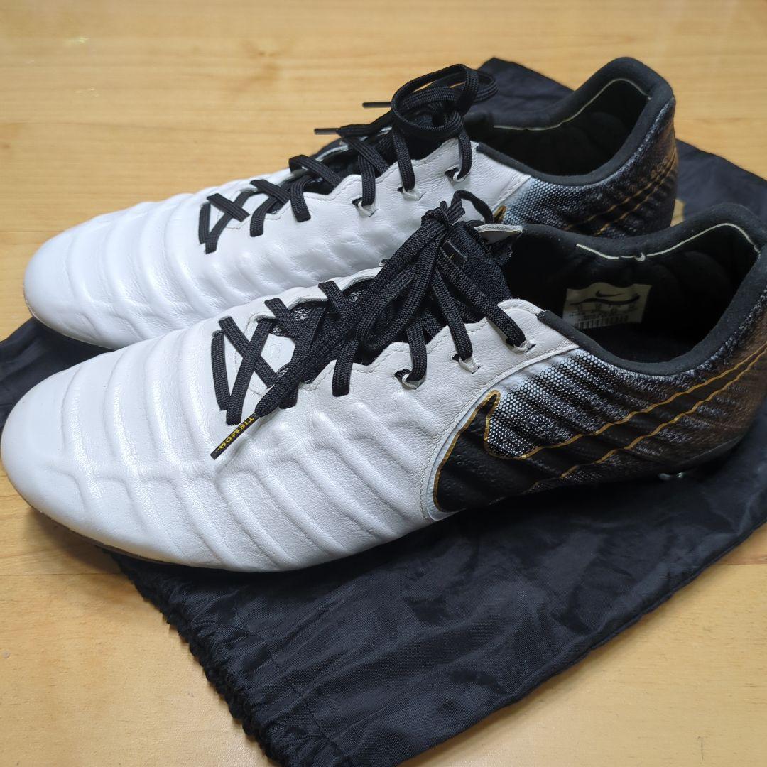 ナイキ ティエンポ Nike Tiempo レジェンド7