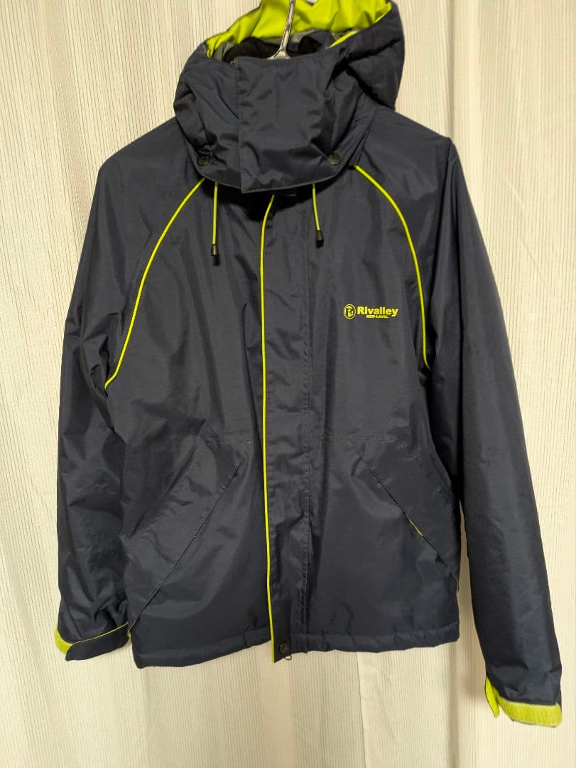 スキーウェア上下　ジュニアサイズ