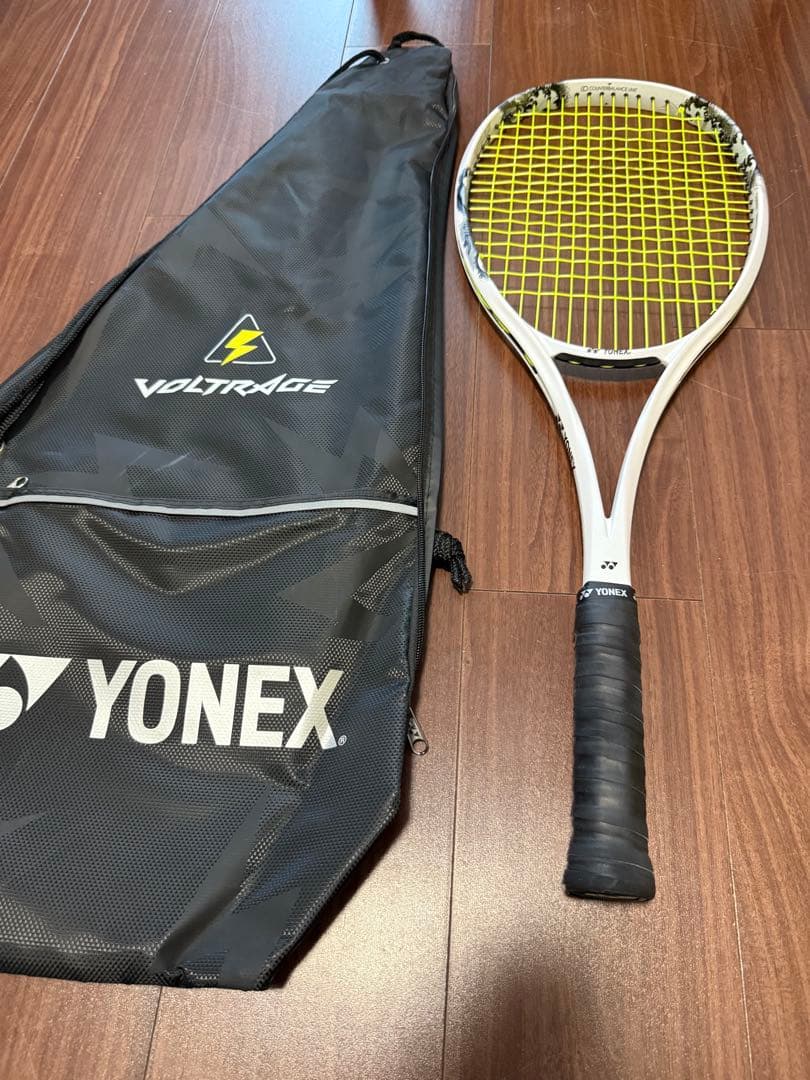 ⭐︎お値下げ中⭐︎YONEX VOLTRAGE テニスラケット UL2