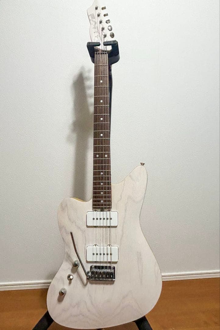 Saito guitars-s-622JMCL Trance white 左利き