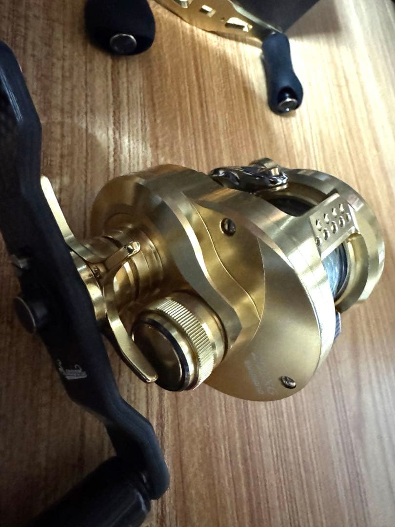 【良好】22 カルカッタコンクエスト　201XG ベイトリール