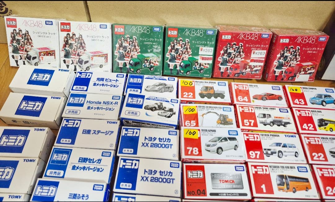 TOMICA　トミカ　まとめ売り　約１００台