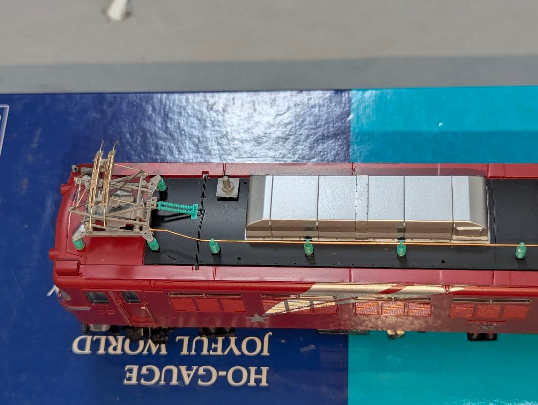 TOMIX　EF81形電気機関車 (北斗星)　【HO-102】