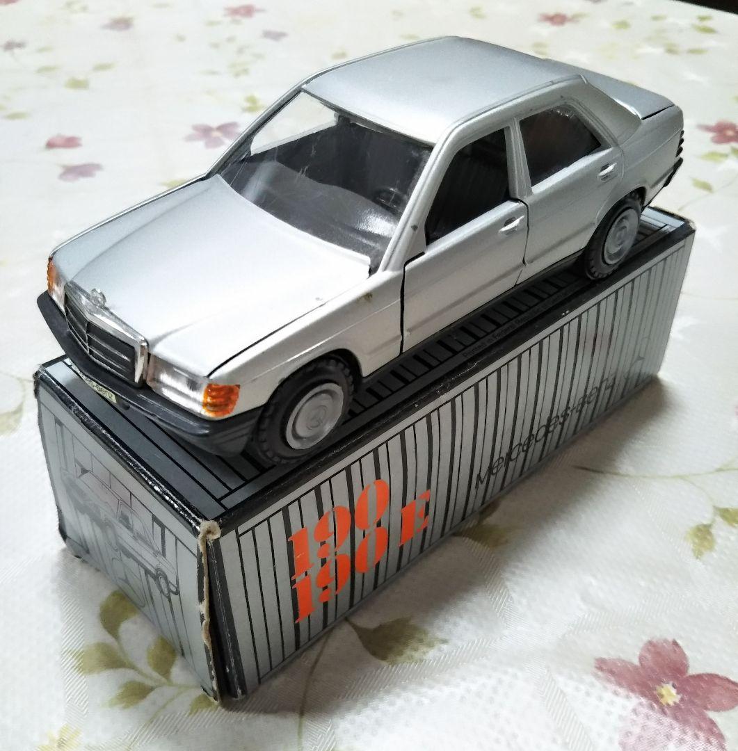 ●3418#0130　ドイツ製メルセデスベンツ190-190Eミニカー　1010