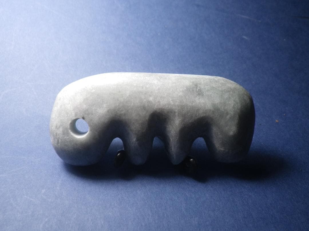 勾玉 翡翠　古代 　２５０７０３－１１