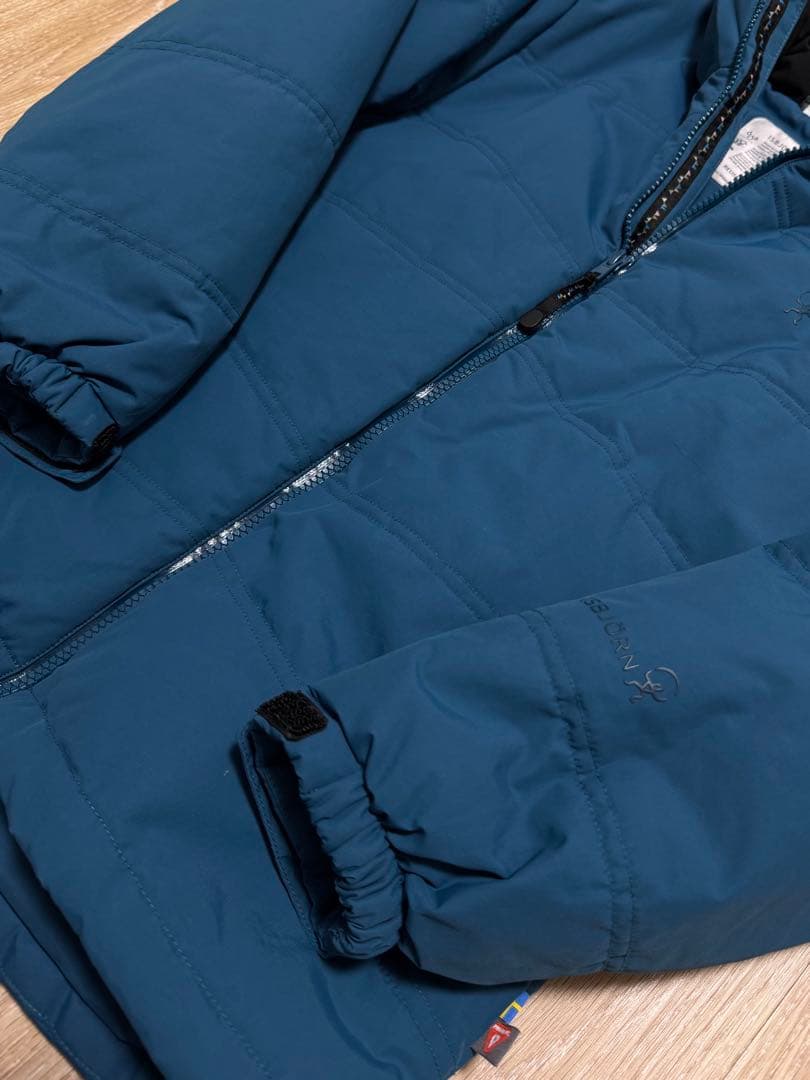 ISBJÖRN イスビョン　スキージャケット