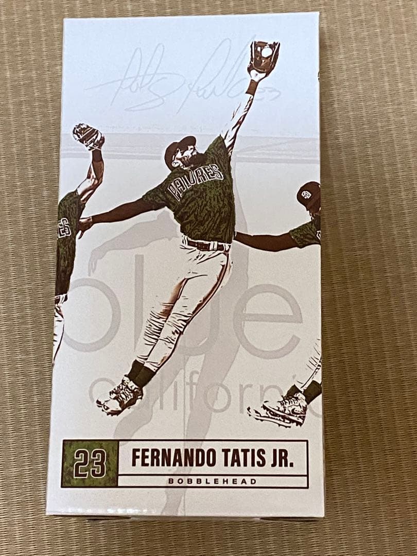 FERNANDO TATIS Jr フィギュア パドレス ボブルヘッド　値下げ可