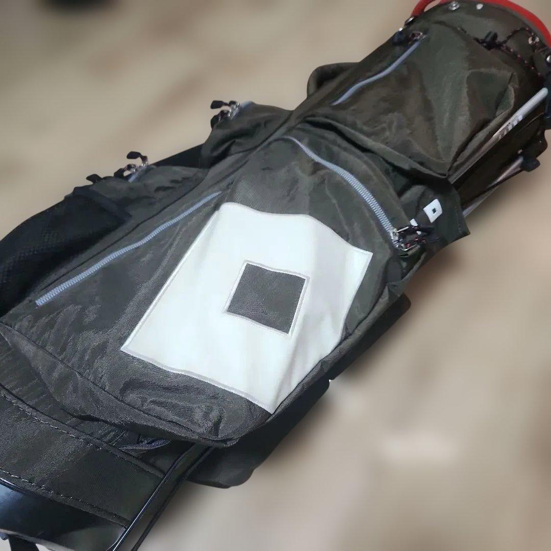 値下げしました！/グローブライド/ONOFF スタンド式キャディバッグ