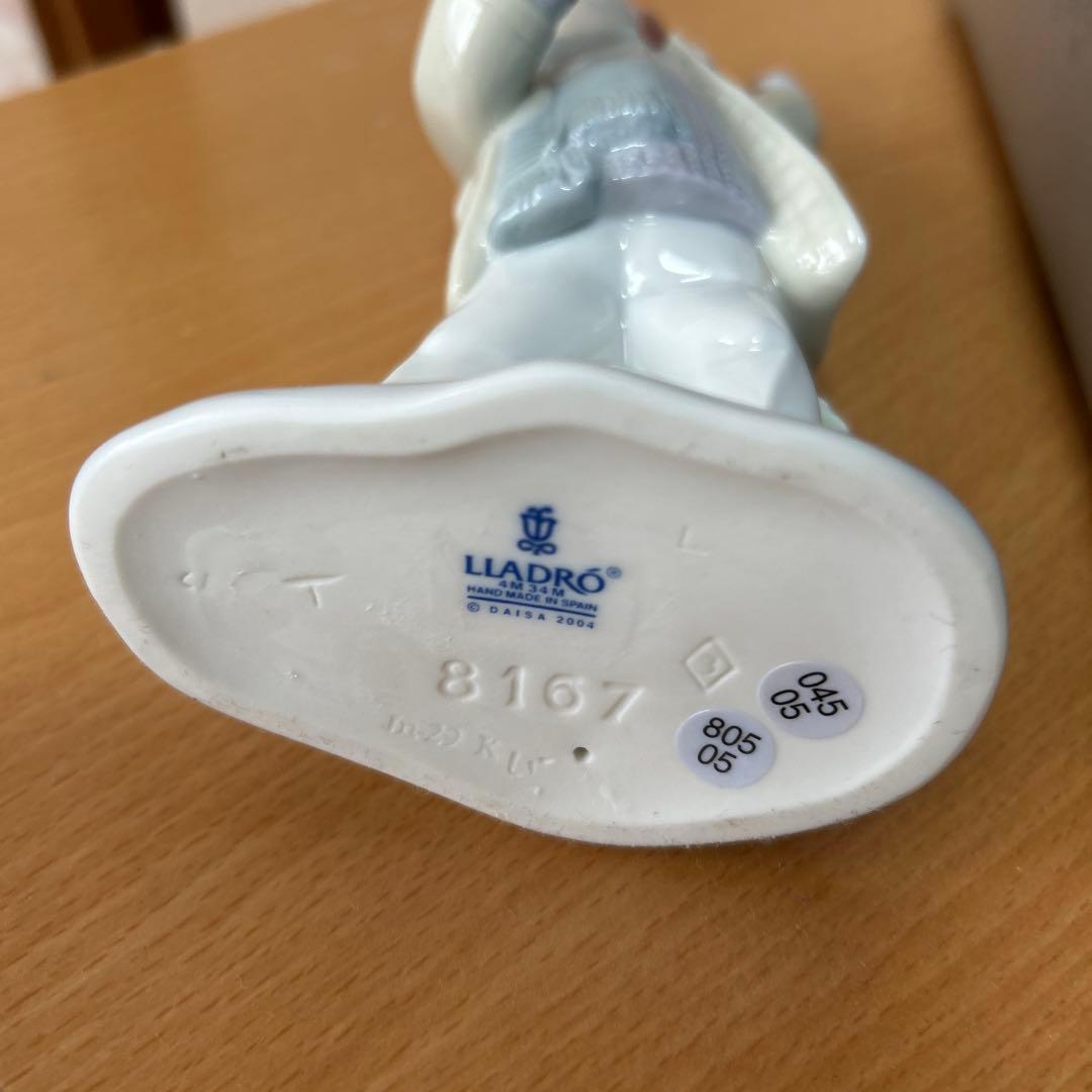 リヤドロ　雪合戦　雪玉を持つ子供の陶器フィギュア　箱付き　未使用品