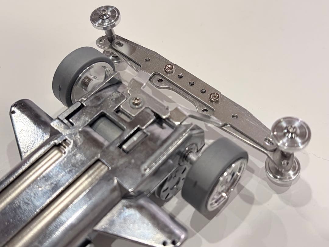 ミニ四駆　フル金属シャーシ　サイクロンマグナム