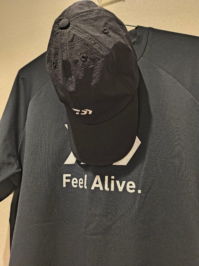 Daiwa ブラック Tシャツ サングラス キャップ付き