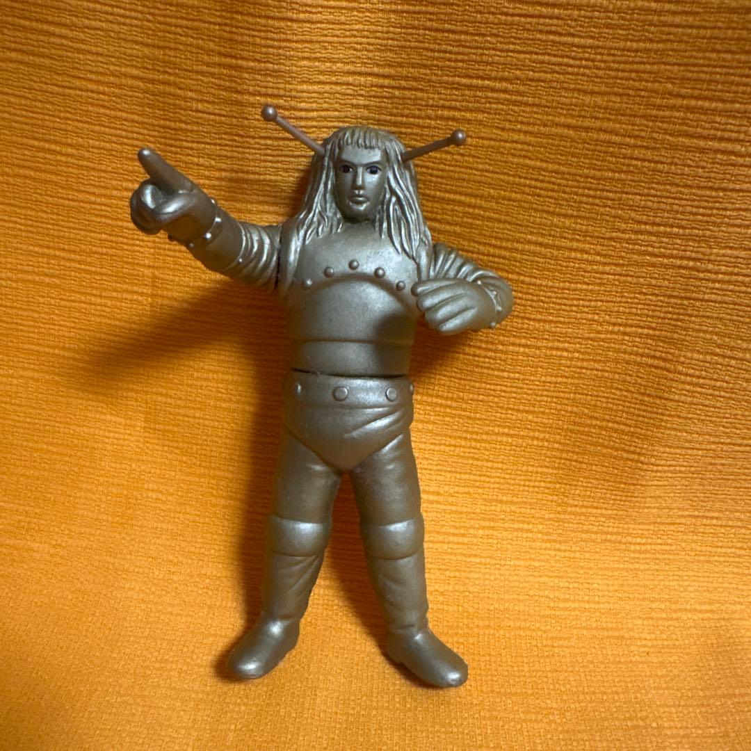 マグマ大使フィギュア