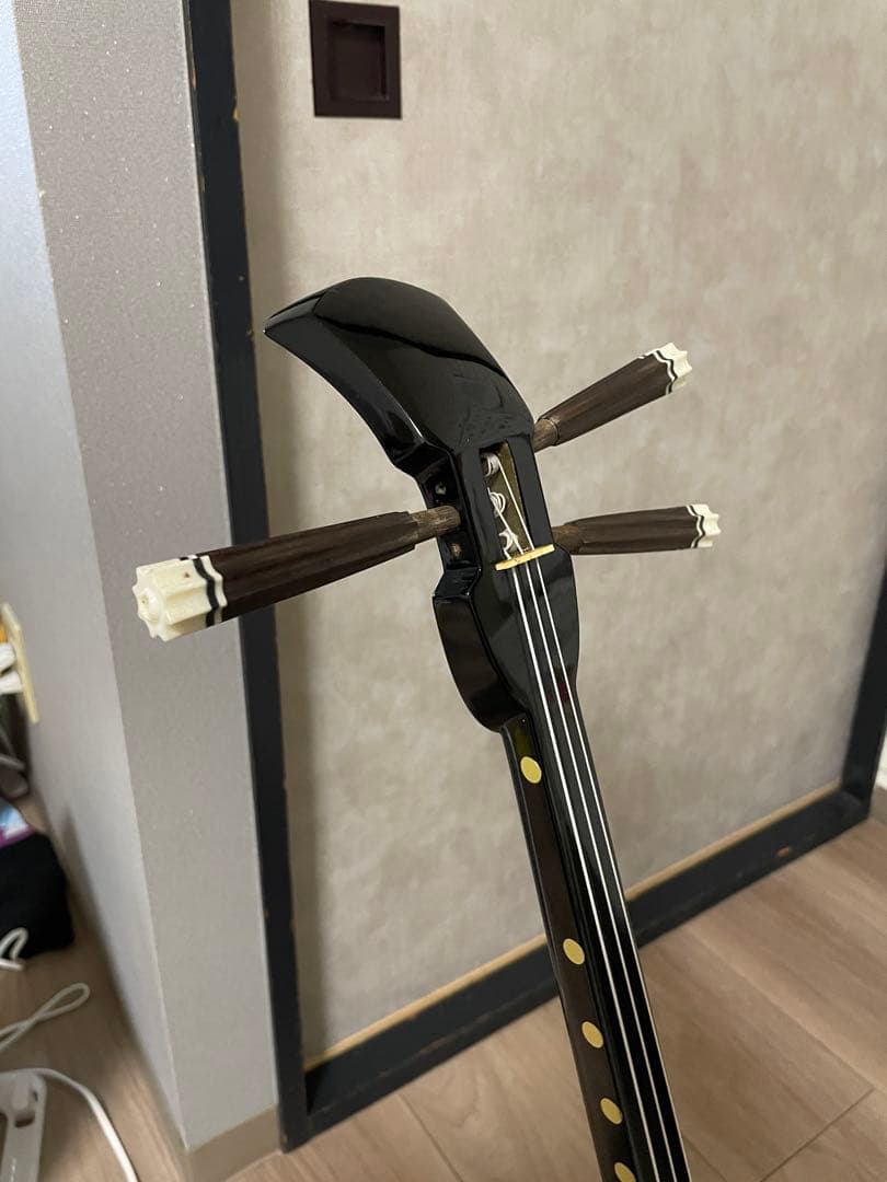 三線 本体 本革強化張 棹重量532g ケース付き