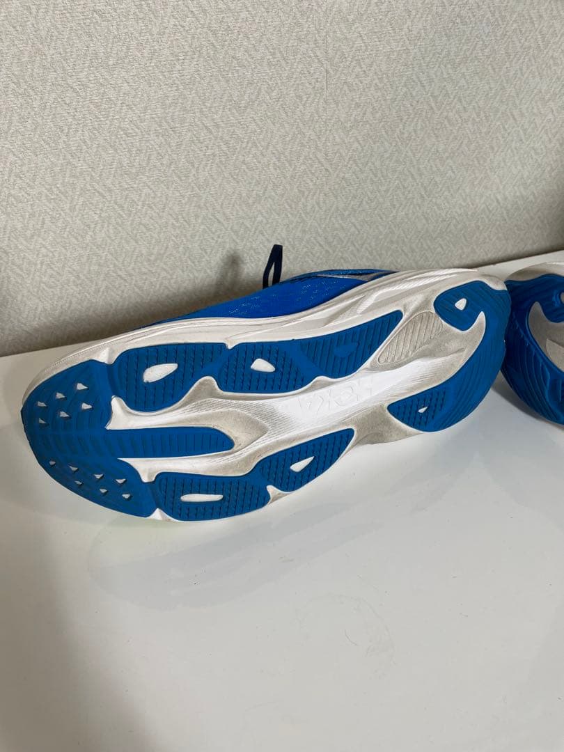 HOKA ホカ　SKYFLOW ブルー　サイズ28．0